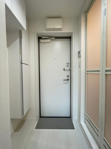 Shanti Casa四谷若葉の玄関|同仕様