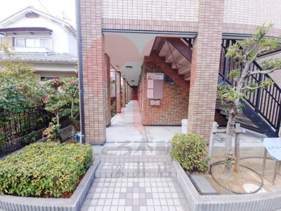 【エントランス】 | ルナ・コート上野芝