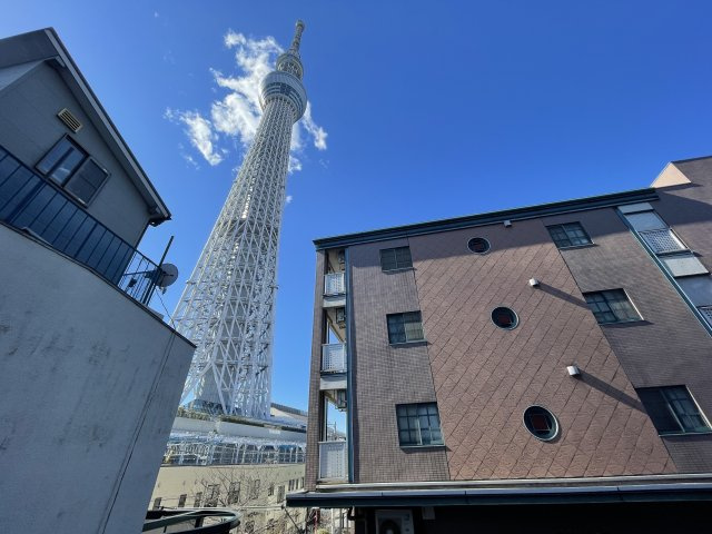 【展望】 | ライフコア押上 3F | 目の前の建物とは距離が保たれている為、圧迫感が少なくオススメです。