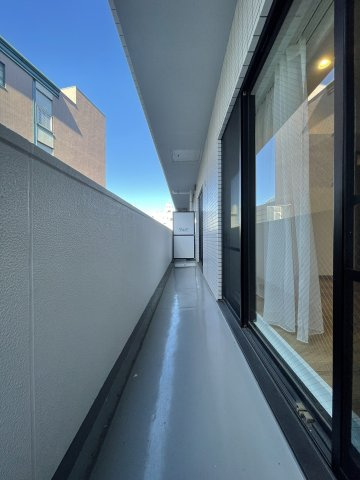 【バルコニー】 | ライフコア押上 3F | 南西向きワイドバルコニー。日当たり良好です。