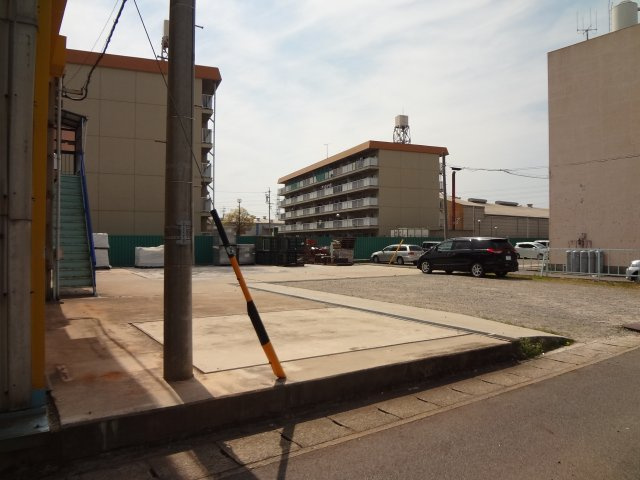 高浜市田戸町貸工場・倉庫の駐車場