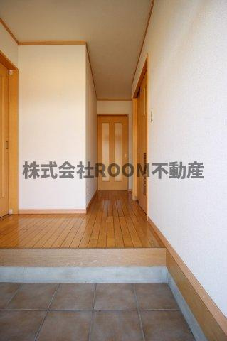 ヴィラージュ榎堀のエントランス|清潔なエントランスです