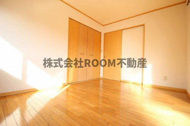 ヴィラージュ榎堀の寝室|ゆとりの広さです