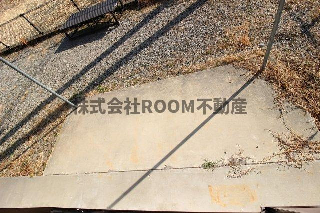 ヴィラージュ榎堀のバルコニー|お洗濯にも便利なバルコニー付き