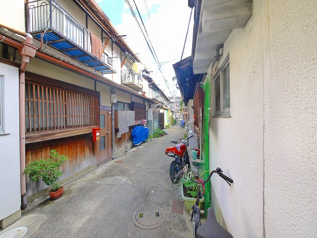 北袋町貸家のその他共用部分|外観もきれいです