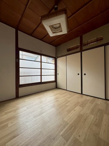 銀座通り戸建（雑賀町戸建）の洋室