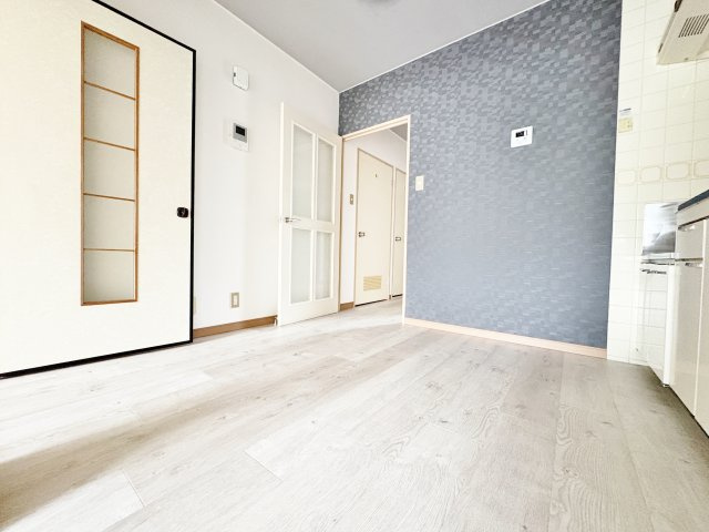東村山市萩山町２丁目の賃貸マンションの居間・リビング