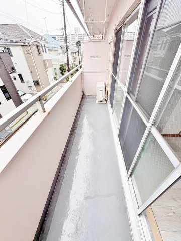 東村山市萩山町２丁目の賃貸マンションのバルコニー