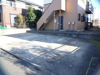 【駐車場】