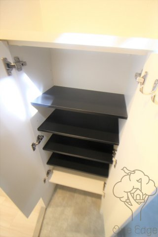 セレニテ西中島アリア壱番館の玄関