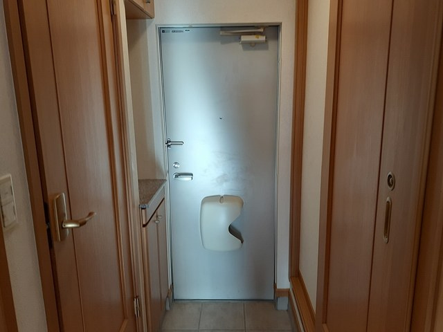 マヤラク大倉山の玄関