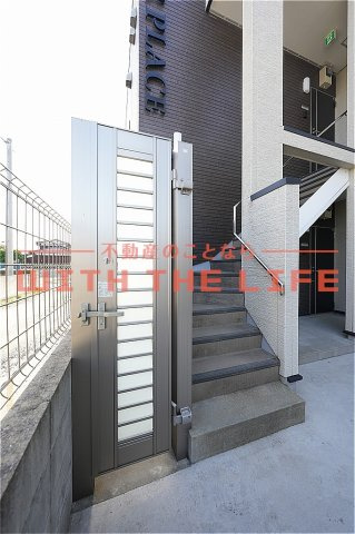 YOUR PLACE（ユアプレス）宮ノ陣【キャッシュバック対象物件】のロビー|毎日通るロビーはこのようになっています
