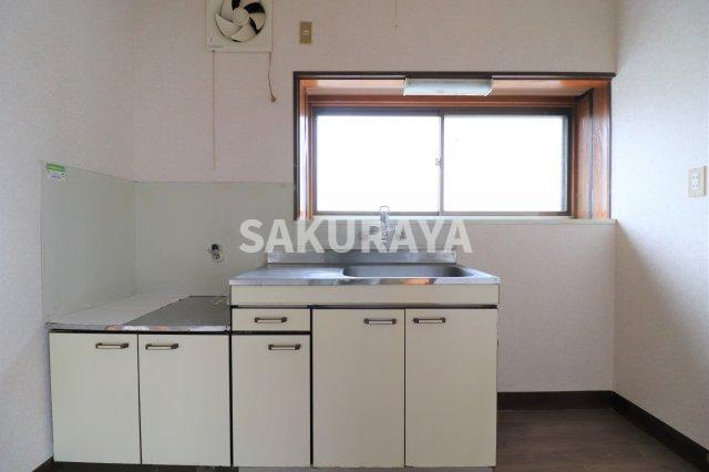 挽野方貸家のキッチン|現況と異なる場合があります。