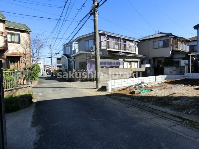 作新台５丁目　新築戸建の前面道路含む現地写真