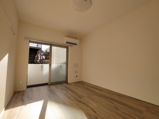 R FIELDS MATSUDOⅢの居間・リビング