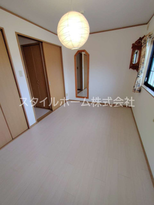 【居間・リビング】 | ユトリロ小鷹野