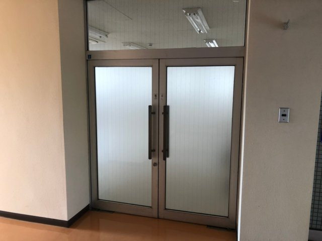 【玄関】 | 西原ビル