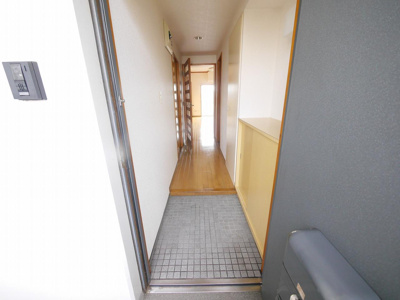 【玄関】 | メゾン藤沢 | ※同タイプ参考写真