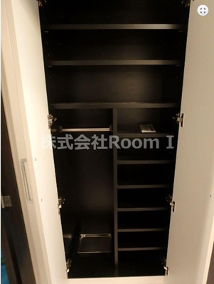 【収納】 | スワンズシティ堺筋本町 | 便利な収納スペースです