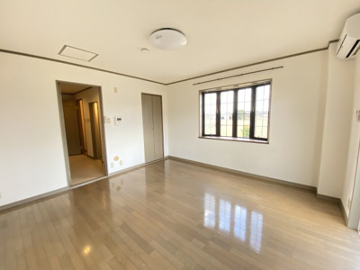 【居間・リビング】 | 東伸ヴィレッジ