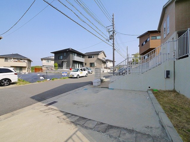 ラ　ヴィ　アンの駐車場|駐車場に車を止められます