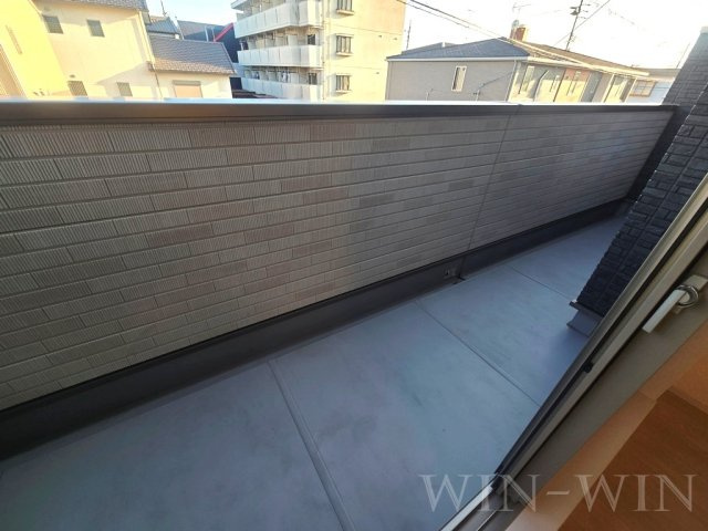 プランドール スギ Aのバルコニー