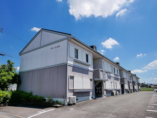 サニーヒルBの外観