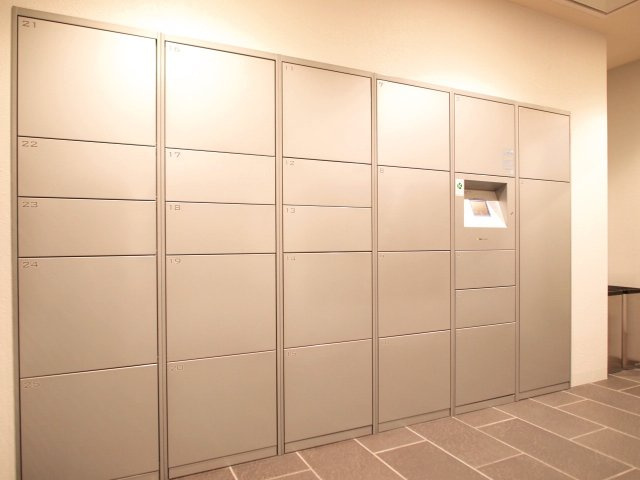 プレサンスロジェ難波グランドウエストのその他共用部分