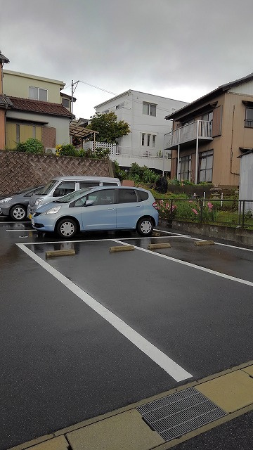 クラ－ル白山の駐車場
