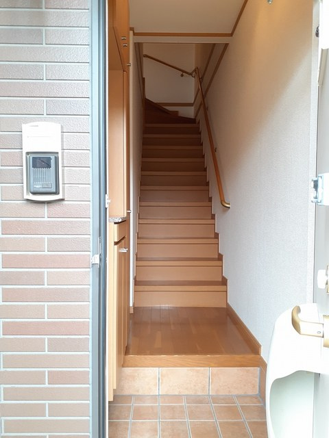 クラ－ル白山の玄関