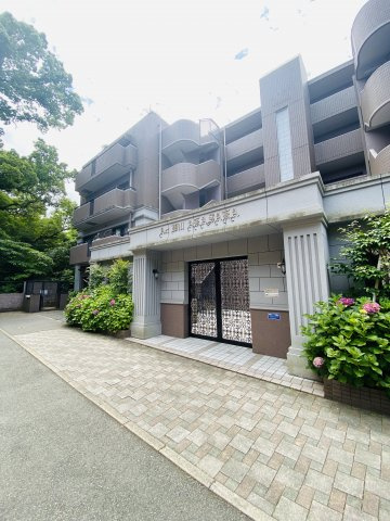 アートウィル赤坂の外観