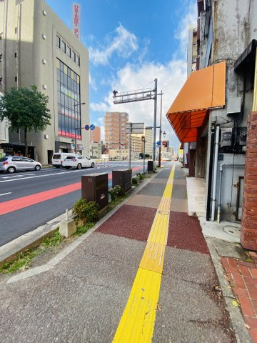 フラワーコーポ六本松の周辺