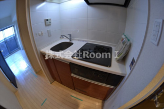 【キッチン】 | S-RESIDENCE Hommachi Marks | コンパクトなキッチンで掃除もラクラク