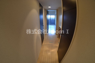 【玄関】 | S-RESIDENCE Hommachi Marks | シンプルで使いやすい玄関です