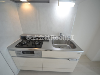 【キッチン】 | ラ・メゾンヴェール上町 | キッチンでお料理をお楽しみください