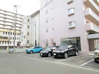 【駐車場】