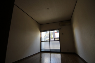 【寝室】 | ベルハイツ | 他のお部屋の参考写真となります。