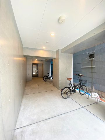 「防音マンション」プレシャスラシクラス浅草の駐車場