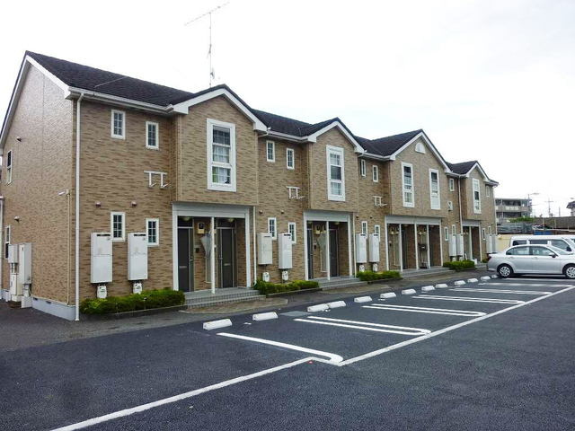 レフィナードの外観