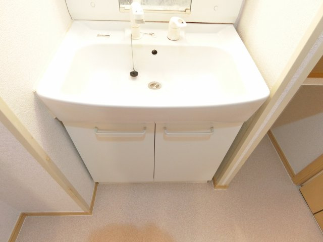 プロムナードの独立洗面台