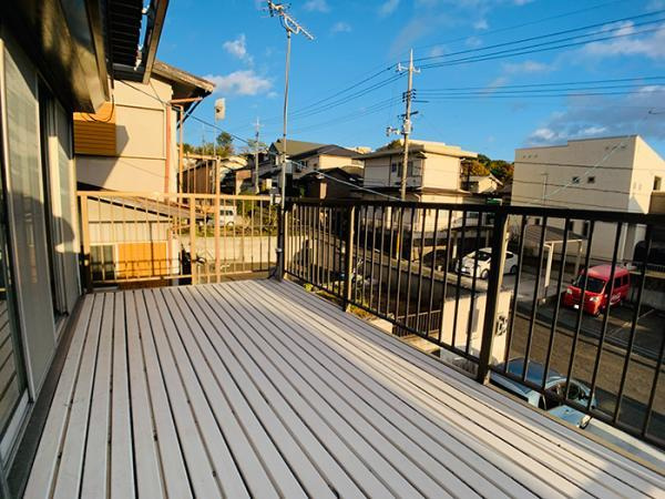 都窪郡早島町　リフォーム済み　中古住宅の前面道路含む現地写真