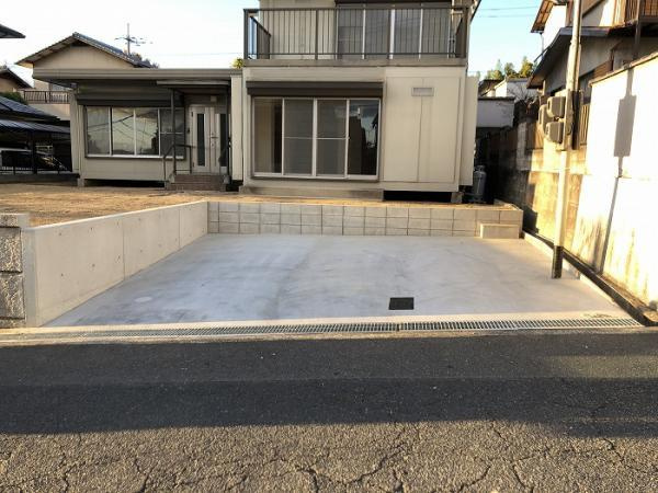 都窪郡早島町　リフォーム済み　中古住宅の駐車場