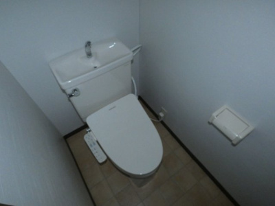 【トイレ】 | 第五ハイム秋喜 | 温水洗浄便座完備。