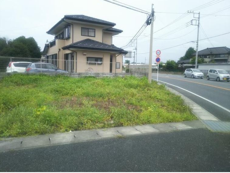 藤岡市下栗須　土地530の前面道路含む現地写真|前面道路含む現地写真です