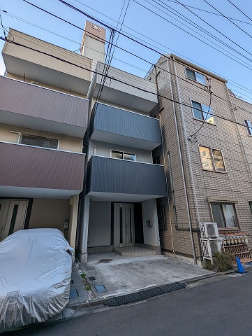 千束２丁目鉄骨造の家の外観|2011年築でも外観は今風です。