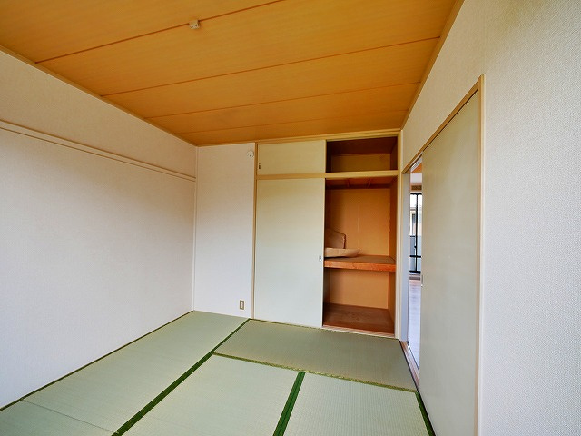 プレミール B棟（桜が丘）の和室