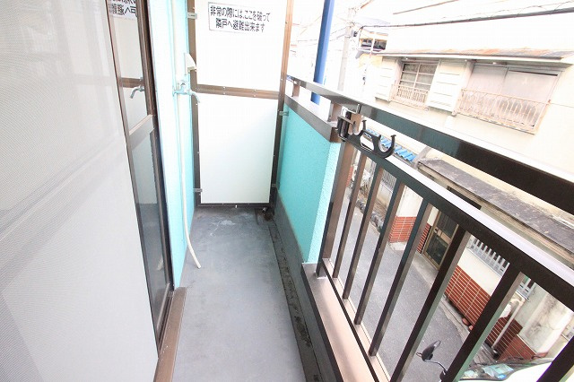 カレッジコート( 近畿大学 一人暮らし )のバルコニー