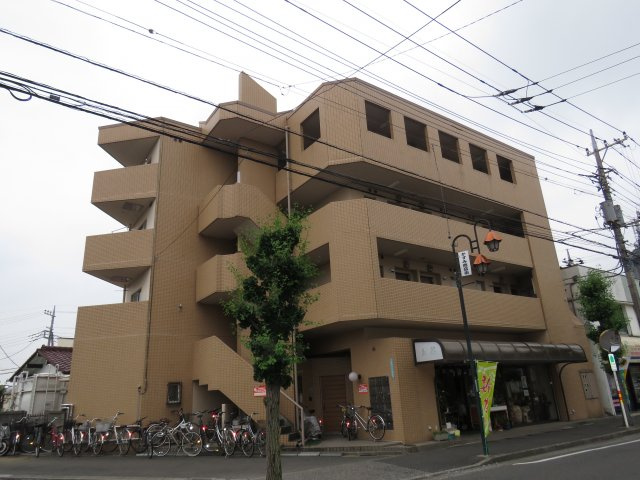 新井ビルの外観