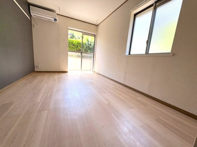 【内装】 | タウンハウス | 居室