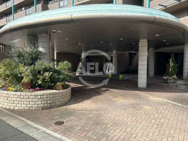 吹田市春日２丁目の賃貸マンションのエントランス|レジオンスクエア緑地公園2番館　エントランス